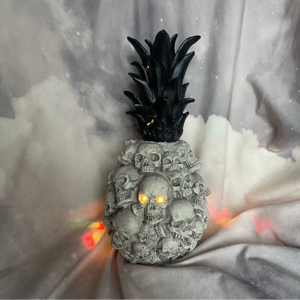Target Hyde & EEK! Light up skull pineapple